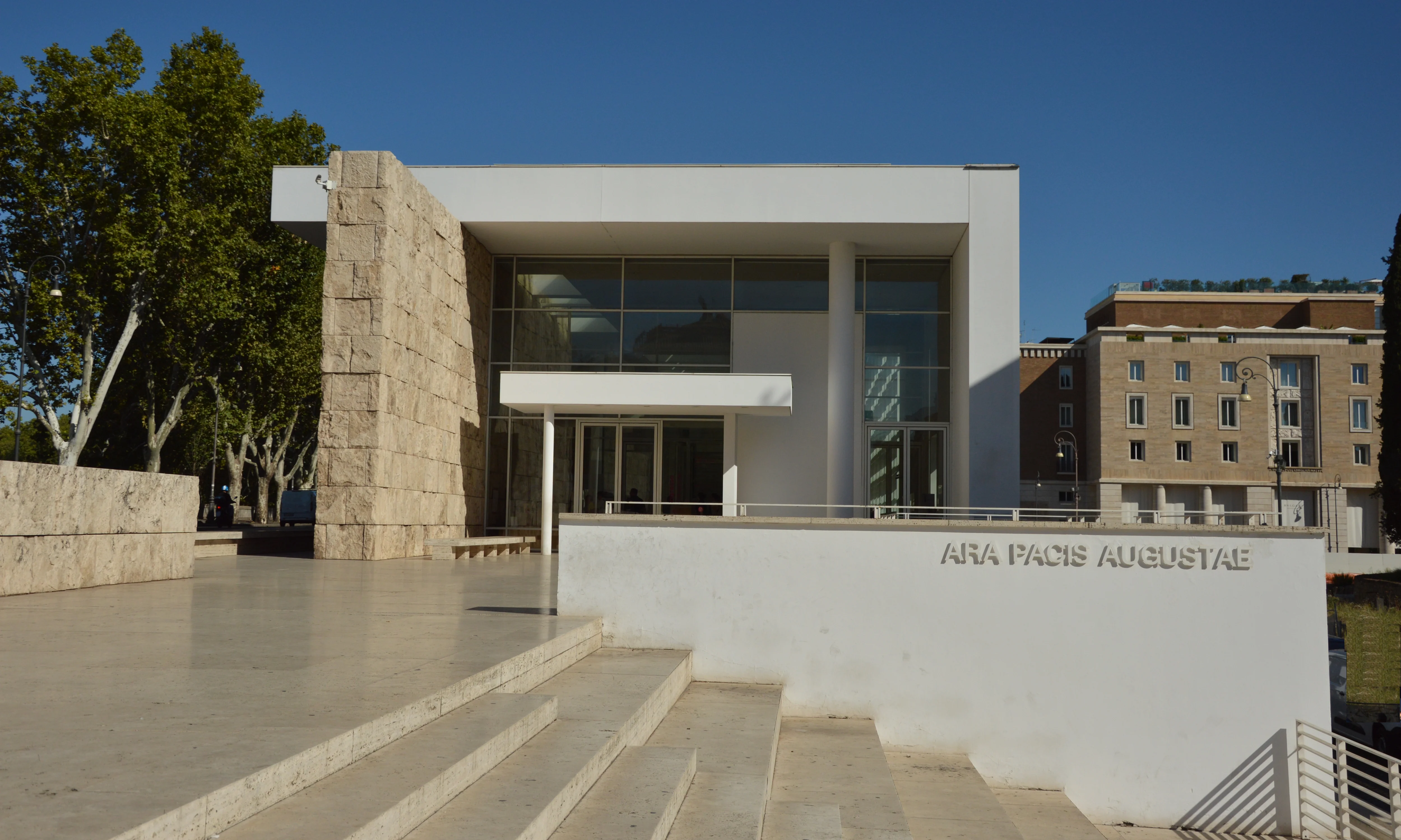Ara Pacis, Rome | Zoompit