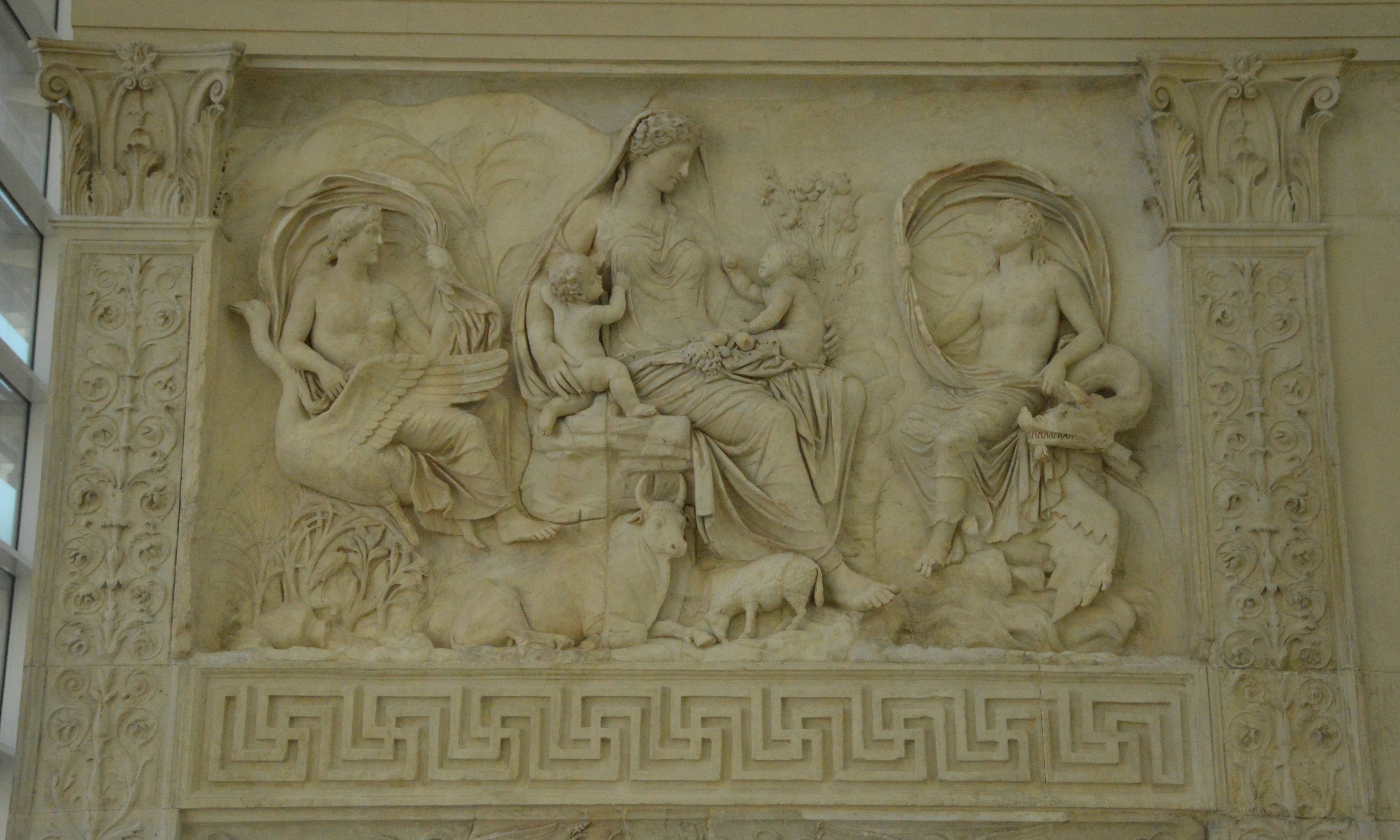Ara Pacis, Rome | Zoompit