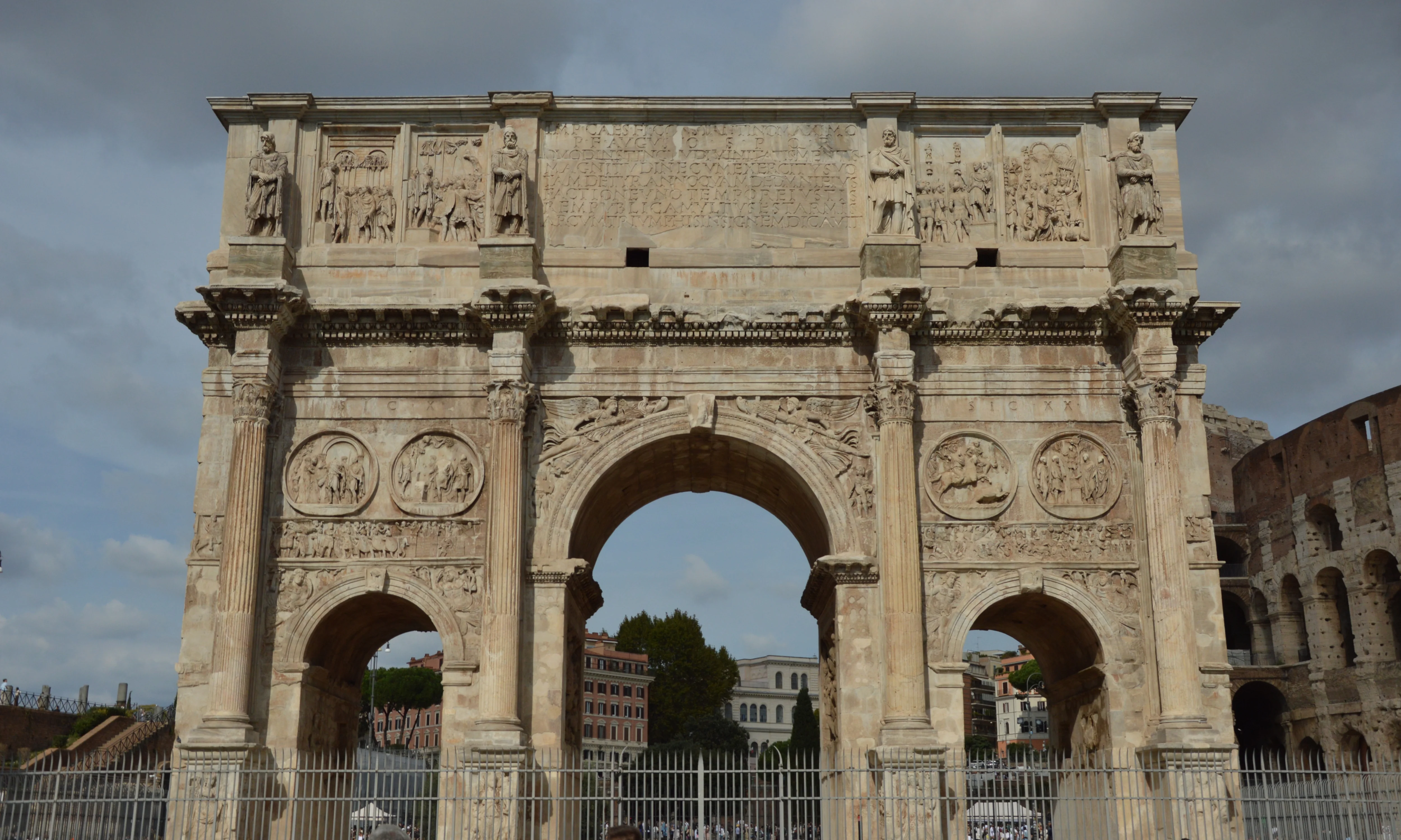Arco di Costantino, Rome | Zoompit