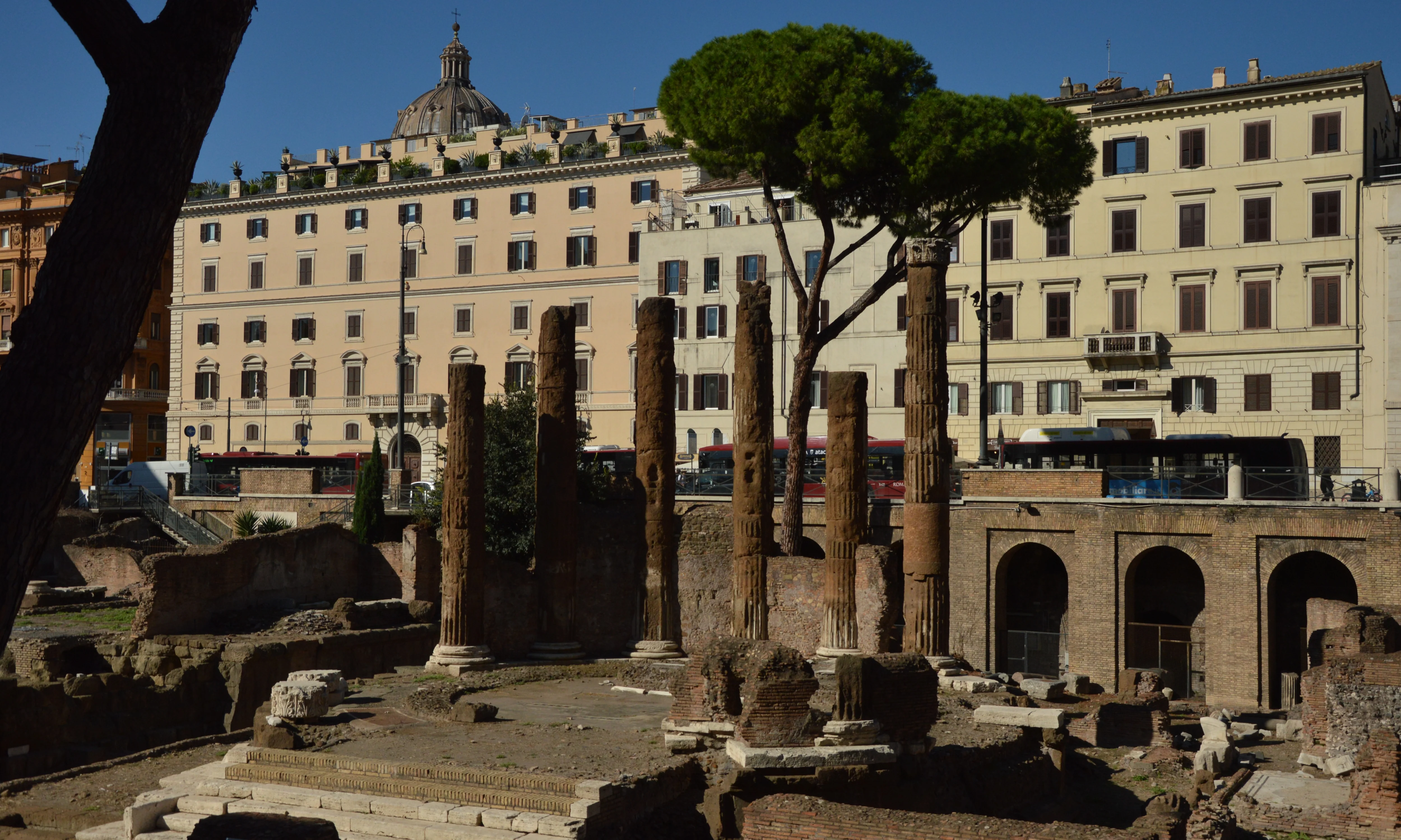 Largo Argentina, Rome | Zoompit