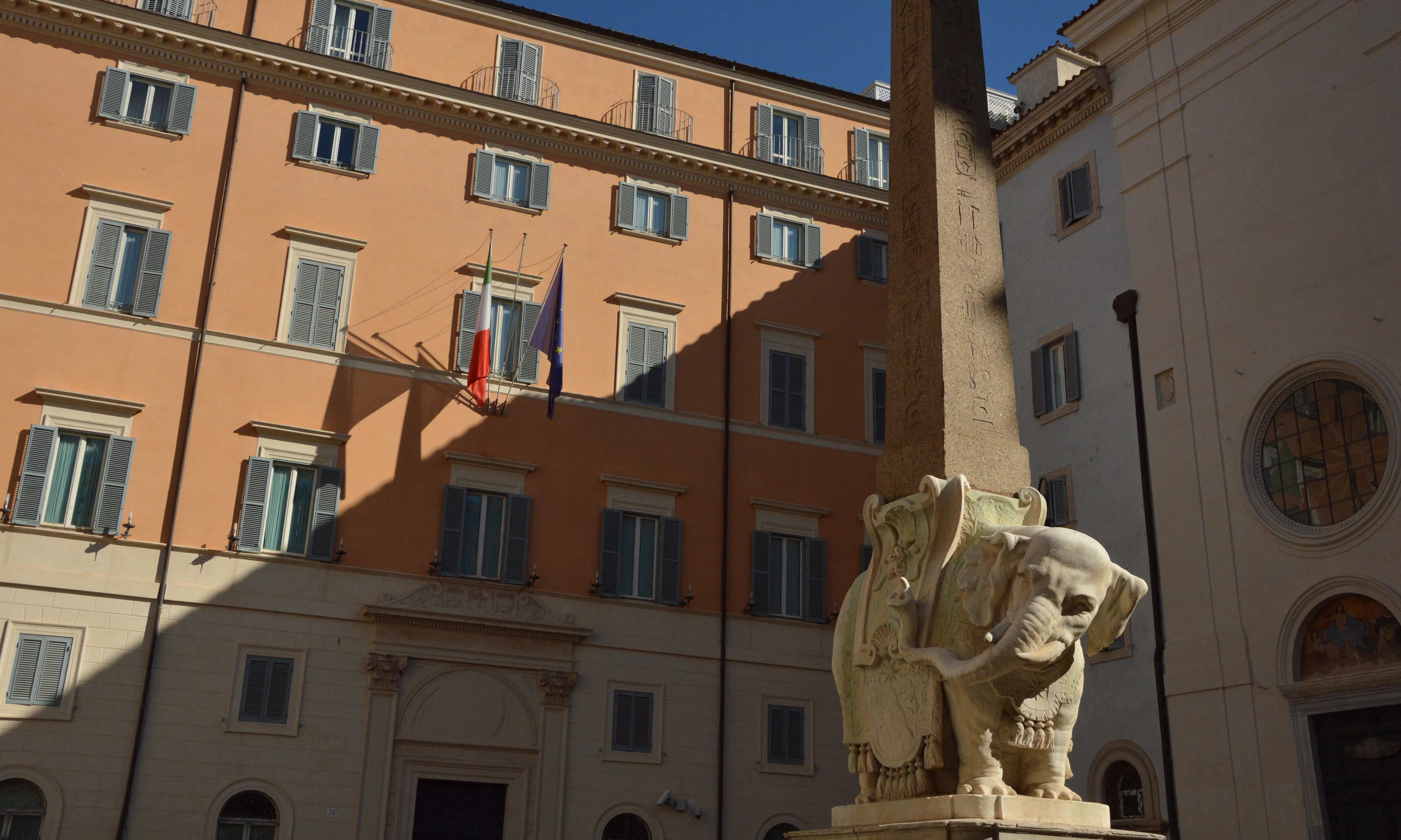 Obelisco della Minerva, Rome | Zoompit