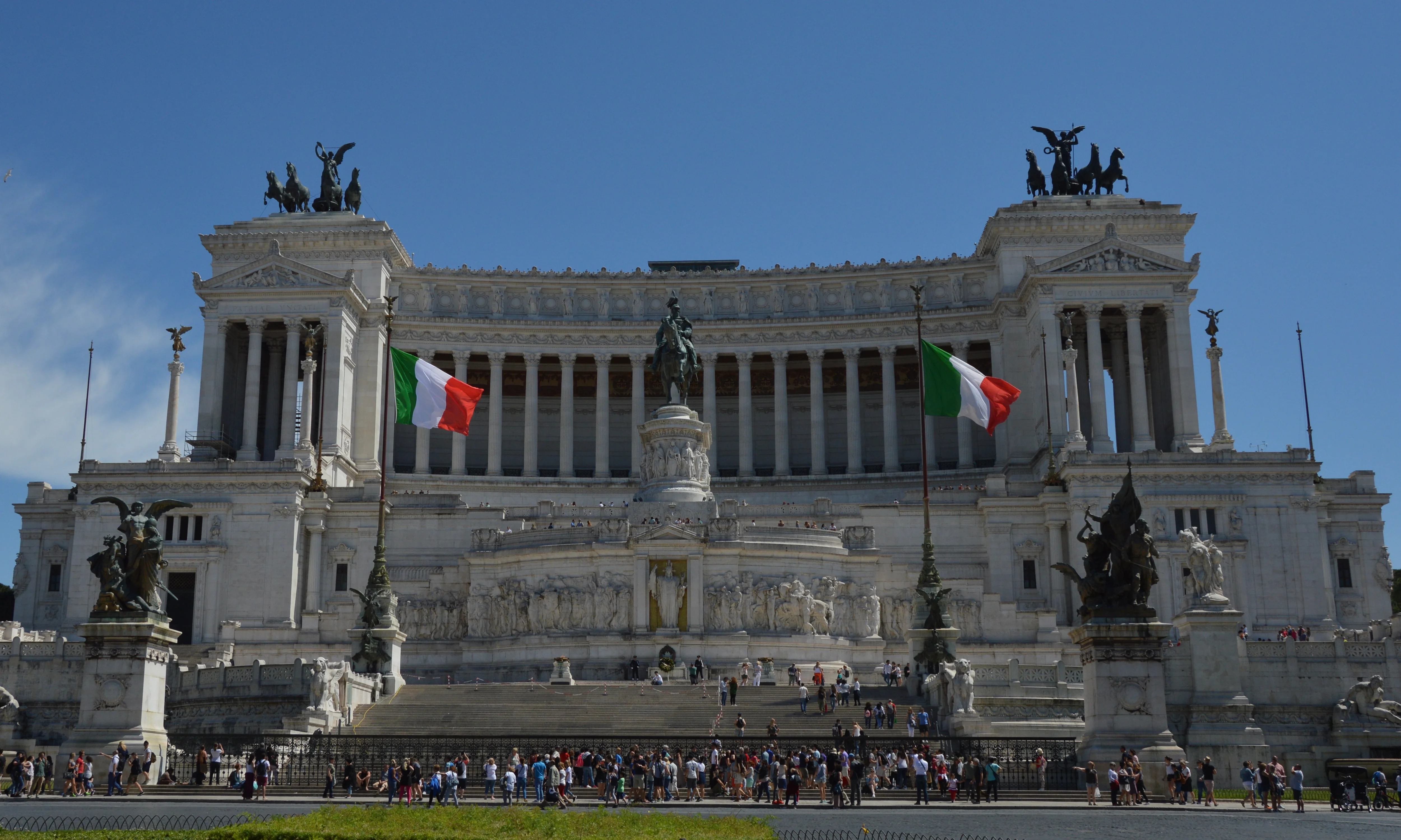 Piazza Venezia, Rome | Zoompit