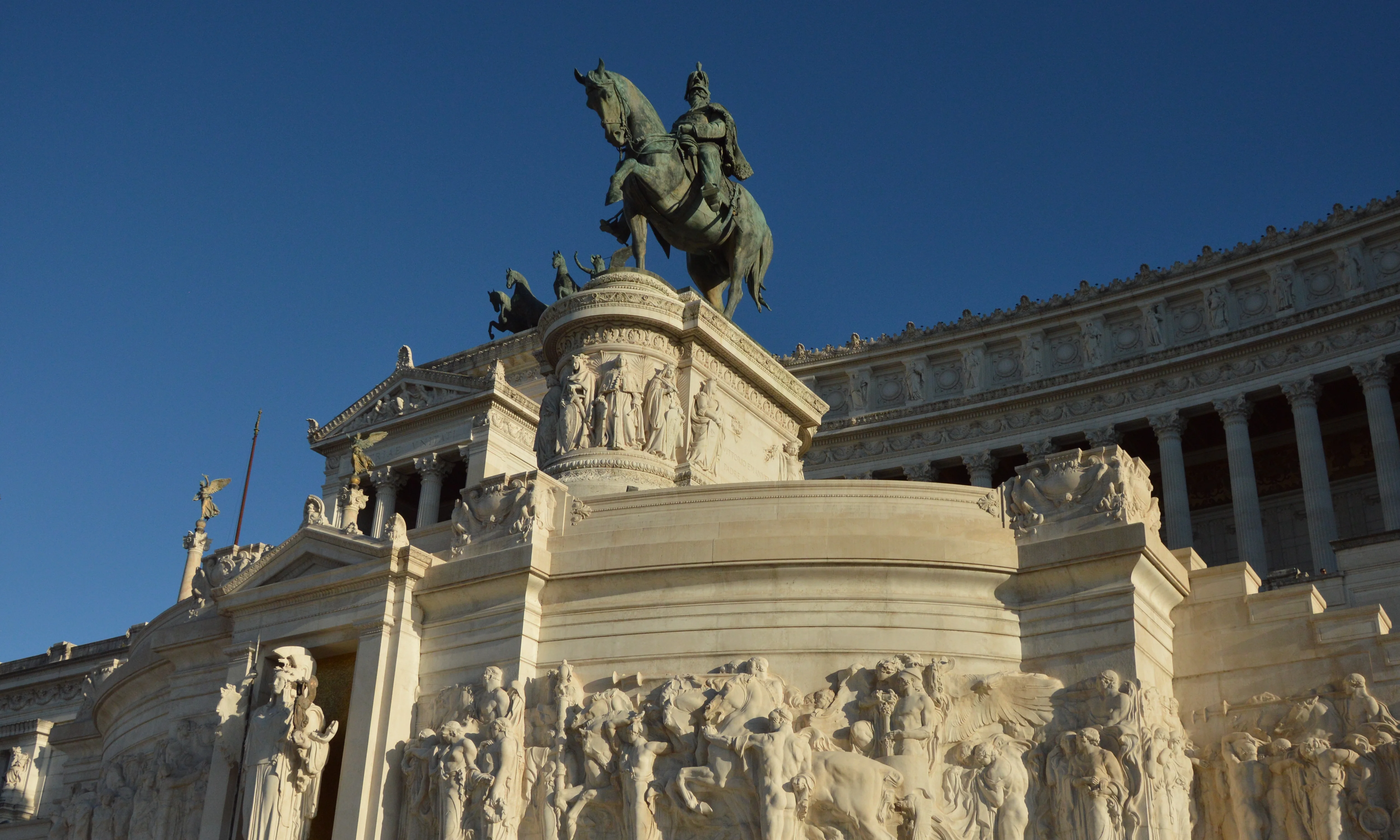 Piazza Venezia, Rome | Zoompit