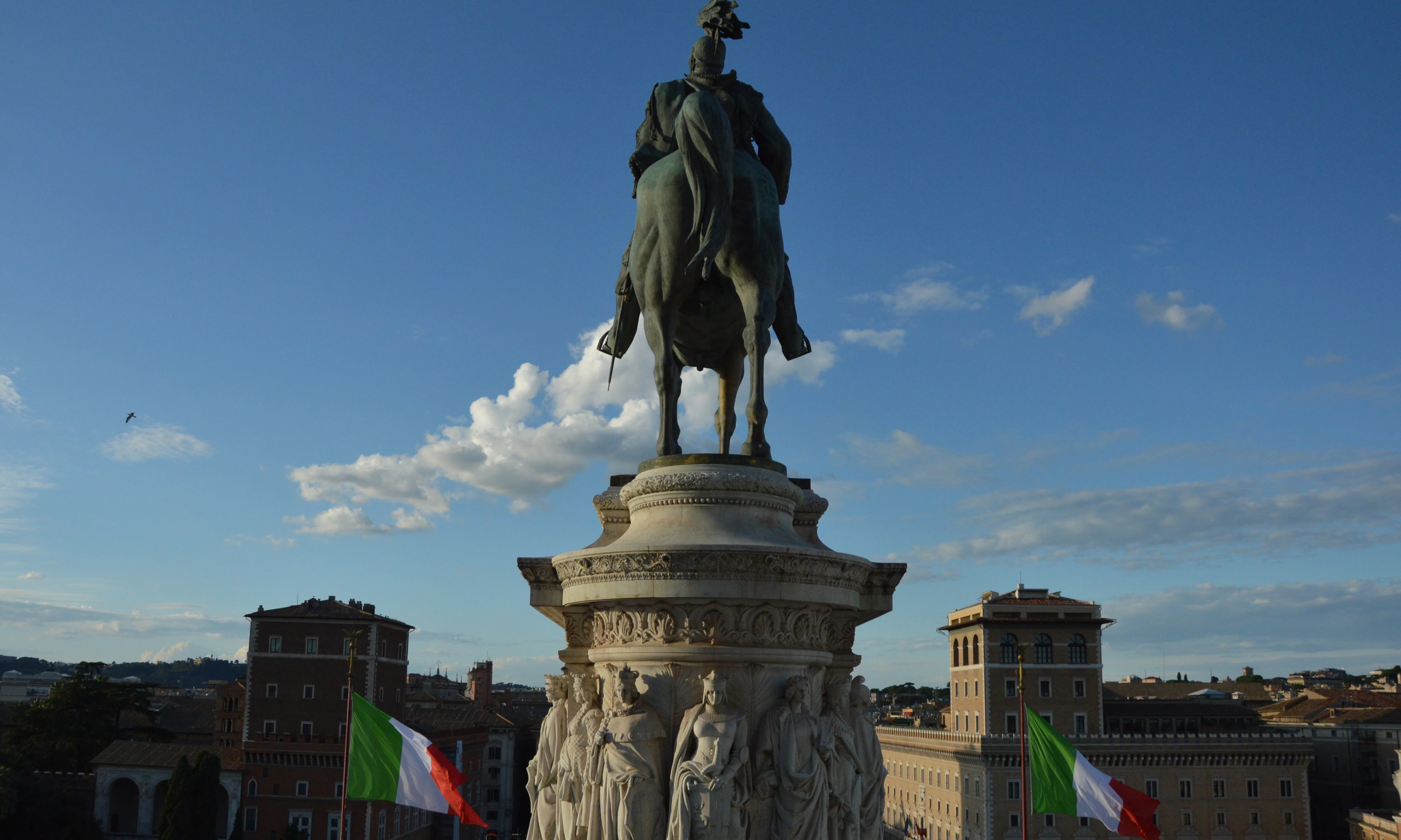 Piazza Venezia, Rome | Zoompit