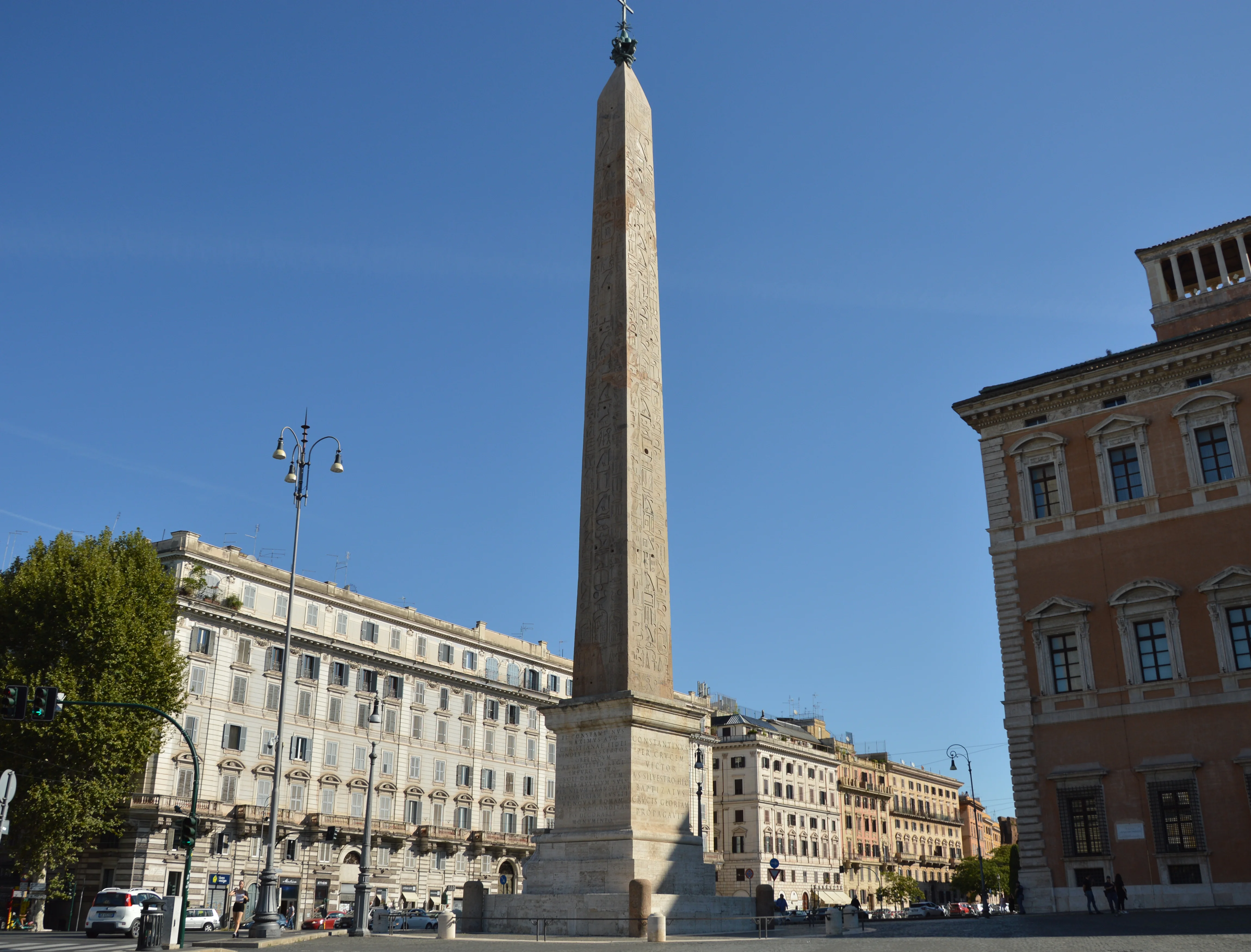 Basilica San Giovanni in Laterano, Rome | Zoompit