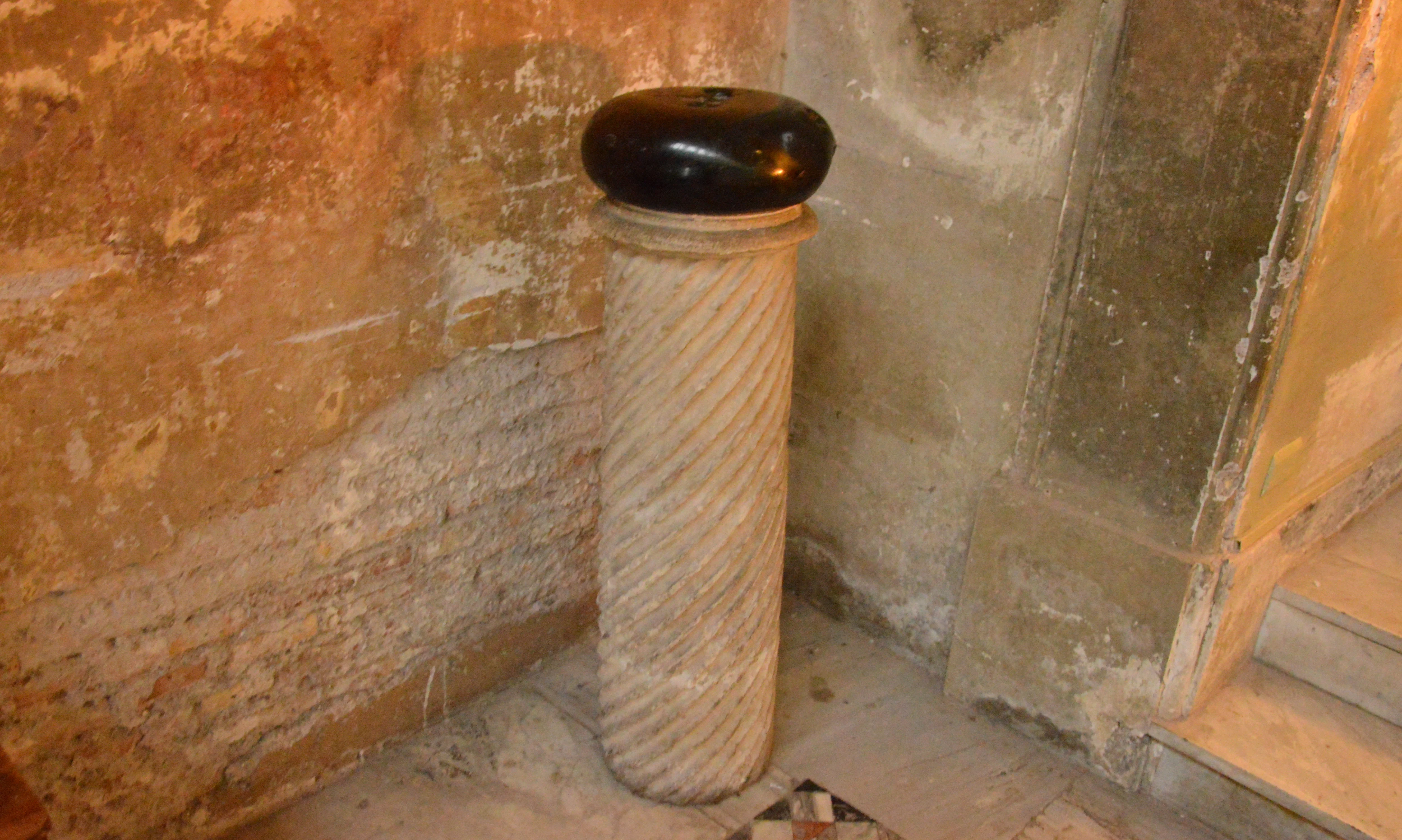 Basilica di Santa Sabina all'Aventino, Rome | Zoompit